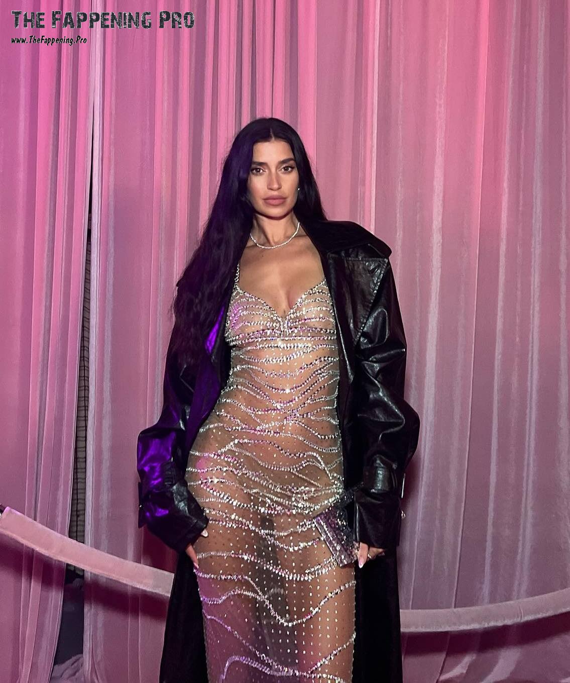 nicole-williams-tits-thefappening-cfd-5-1 Nicole Williams See Through At Paris Hilton's Slivmas Party