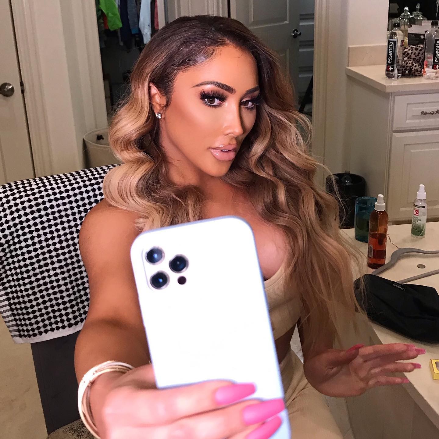 nikki-mudarris-leaked-selfie-nude-thefappening-cfd-7 MissNikkiiBaby Selfie