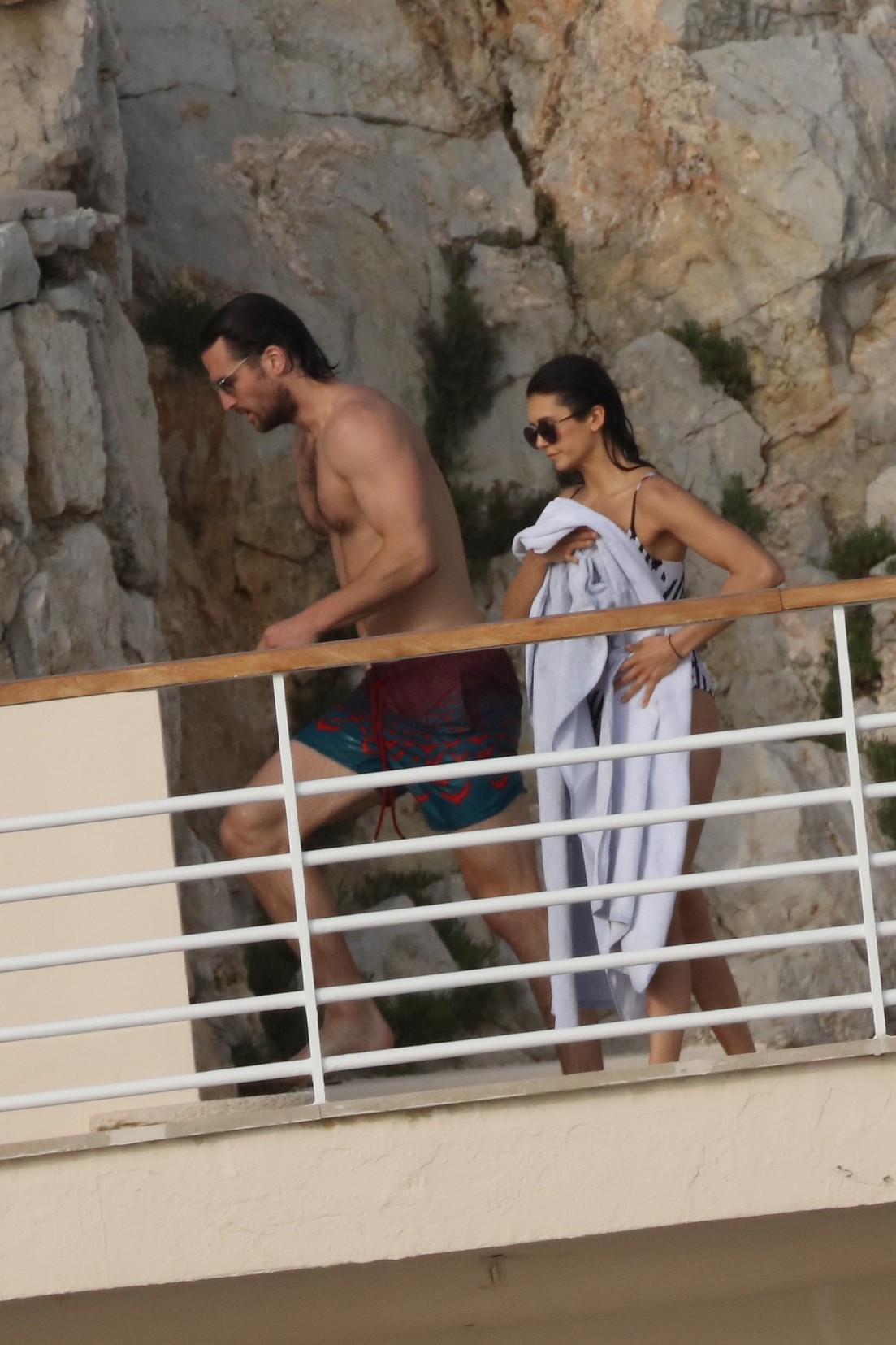 nina-dobrev-kissing-grant-mellon-24 nina dobrev kissing grant mellon 24