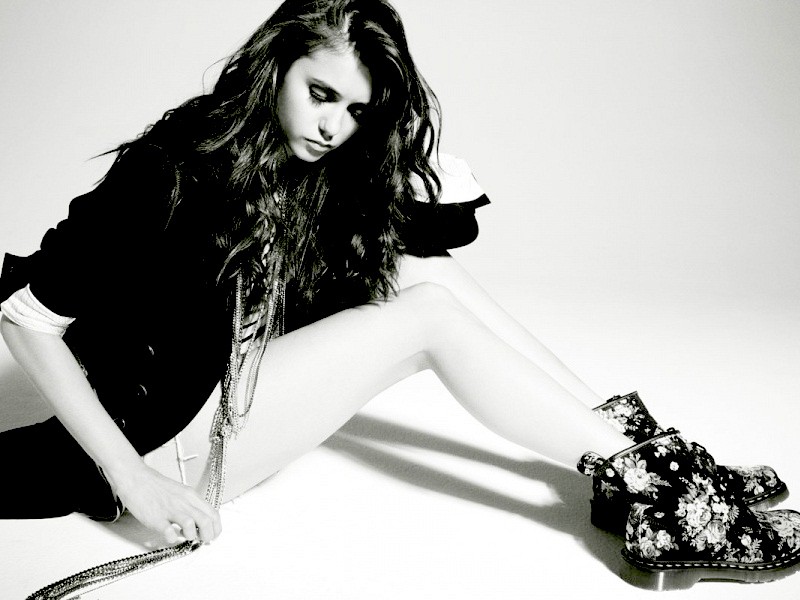 nina-dobrev-nude-sexy-128 Nina Dobrev Hot