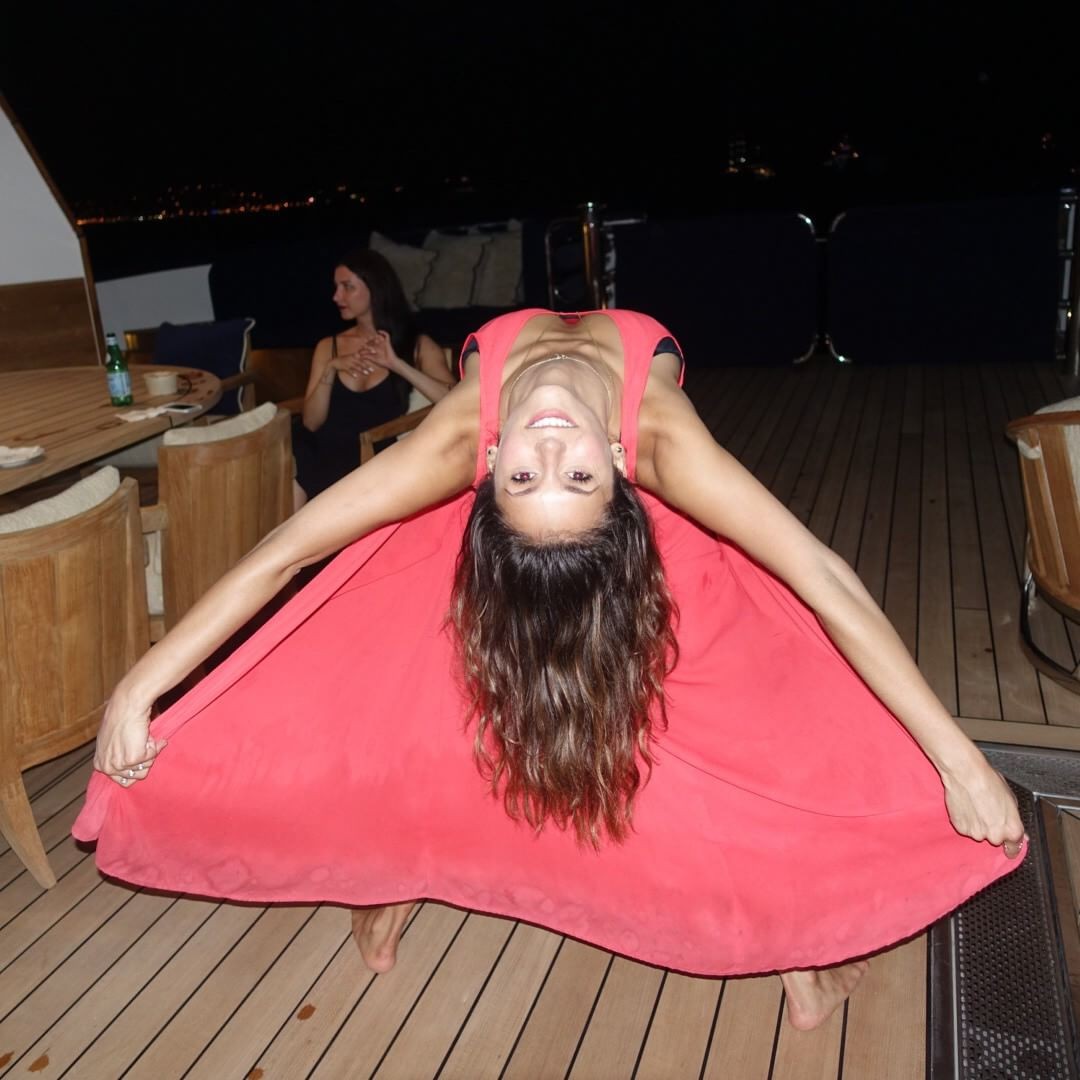 nina-dobrev-nude-sexy-22 nina-dobrev-nude-sexy-22