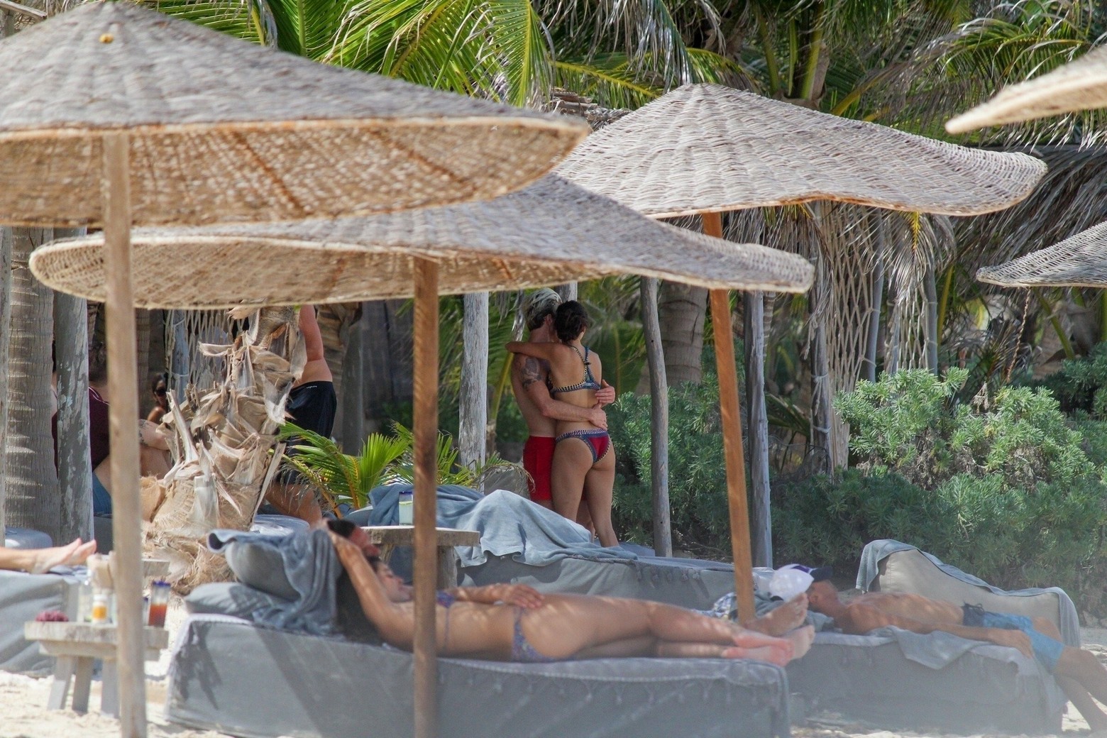nina dobrev sexy with shaun white thefappening cfd 17