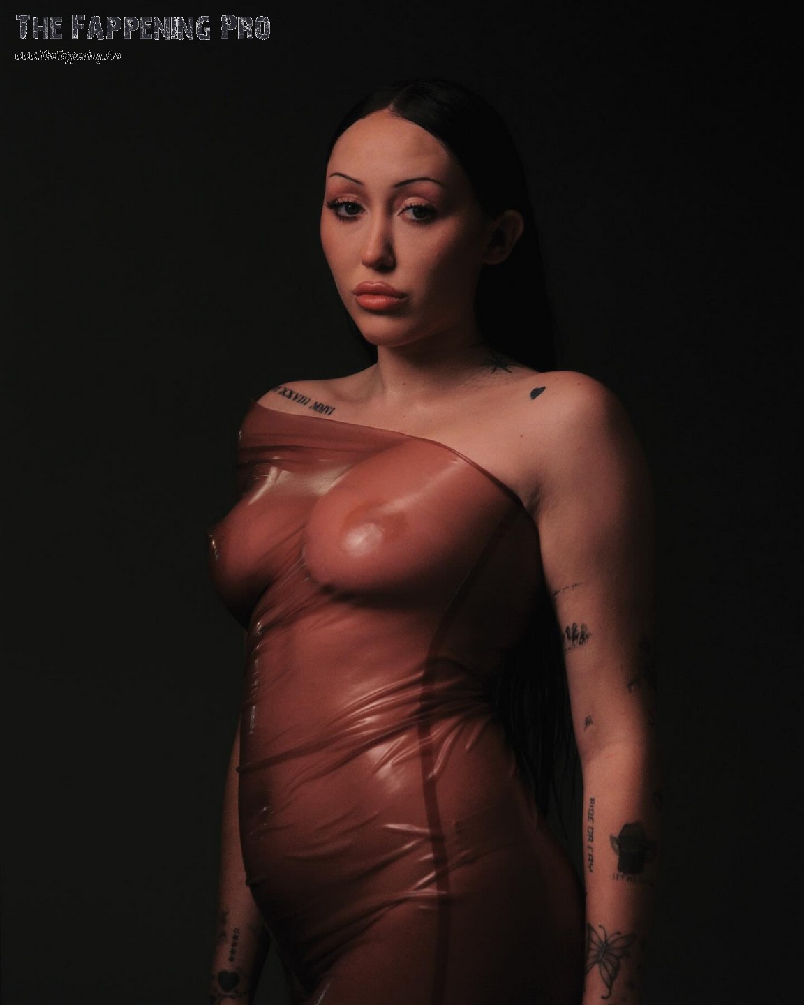 noah-cyrus-braless-thefappening-cfd-1-1 Noah Cyrus See Through Nudity