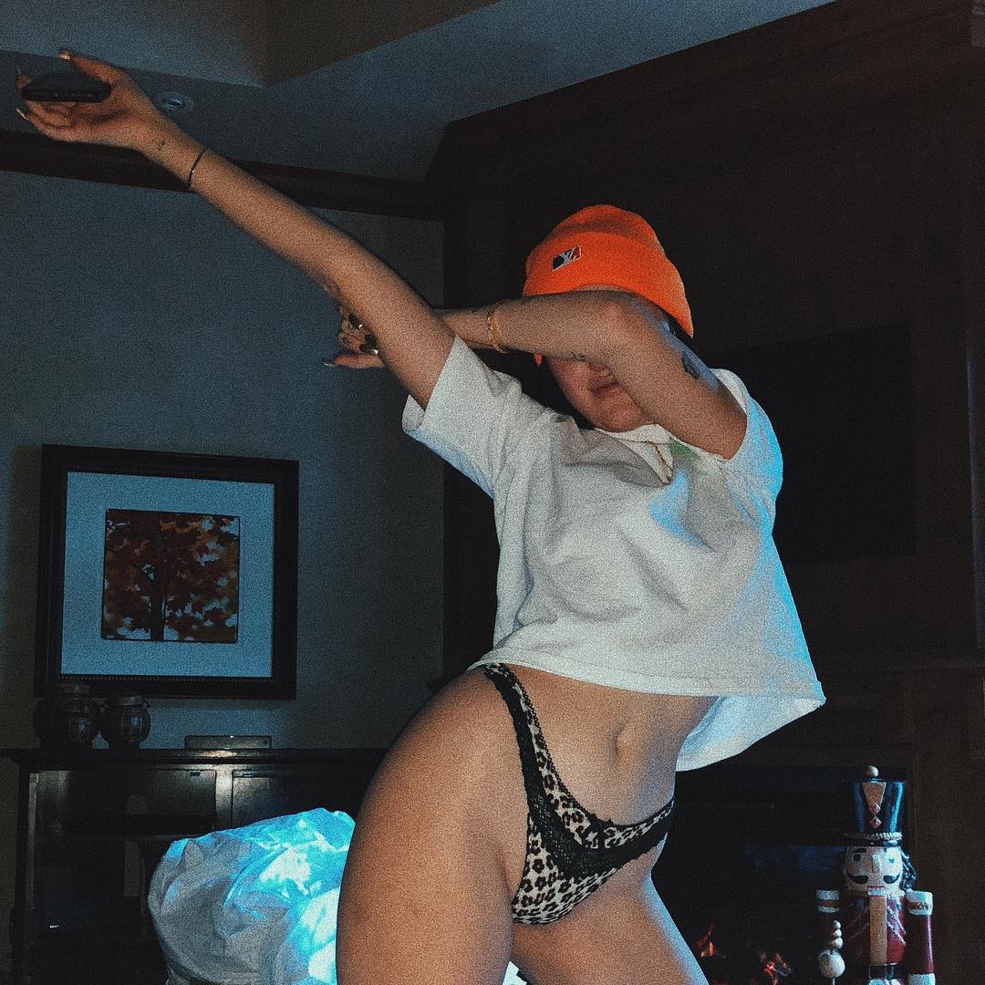 noah-cyrus-explicit-hot-thefappening-cfd-19 noah cyrus explicit hot thefappening cfd 19