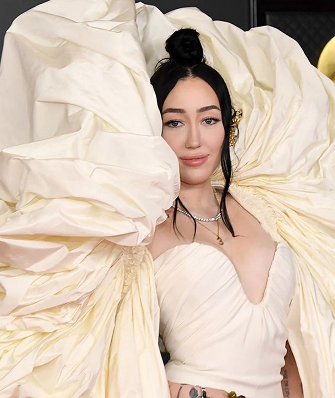noah-cyrus-sexy-at-grammy-awards-2021-thefappening-cfd-5 Noah Cyrus Sexy At Grammy Awards 2021