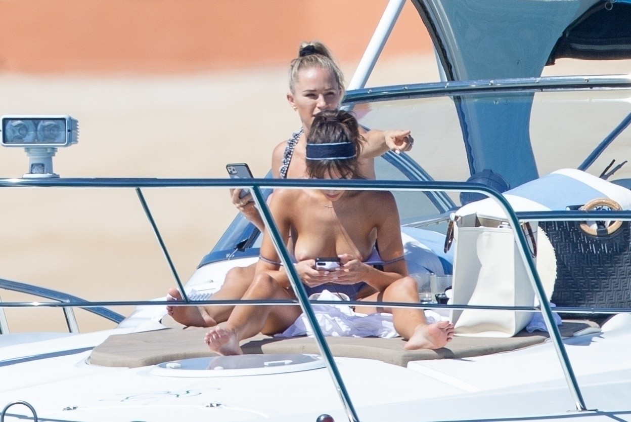 olivia-culpo-nude-on-board-thefappeningpro-10 Olivia Culpo Nude On Board