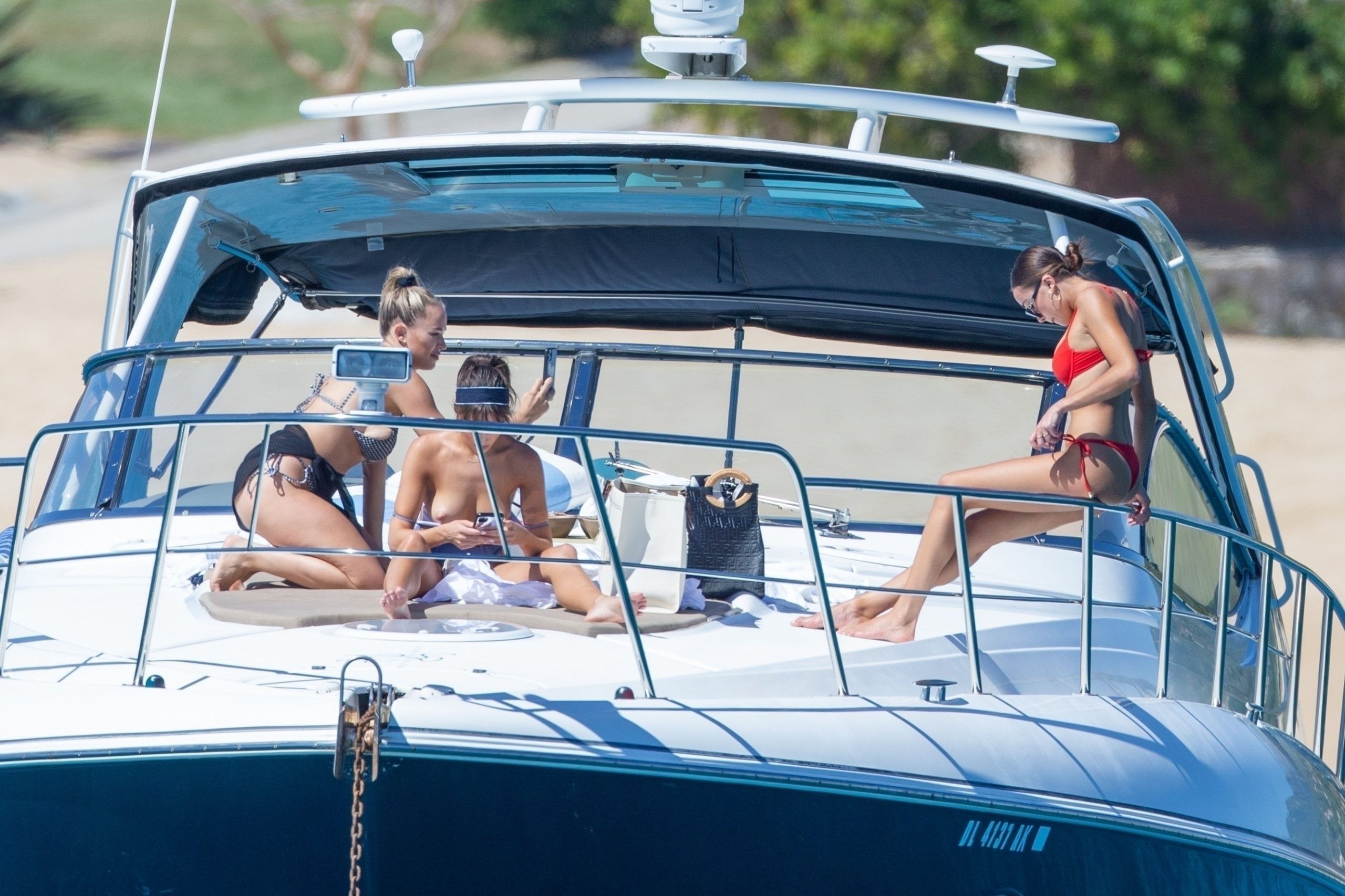 olivia-culpo-nude-on-board-thefappeningpro-15-scaled-1 olivia culpo nude on board thefappeningpro 15 scaled 1