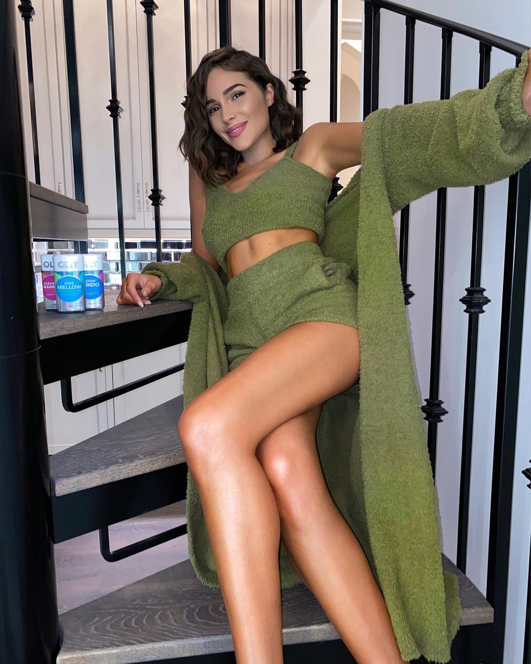 olivia-culpo-sexy-fall-2020-thefappeningpro-11 Olivia Culpo Hot