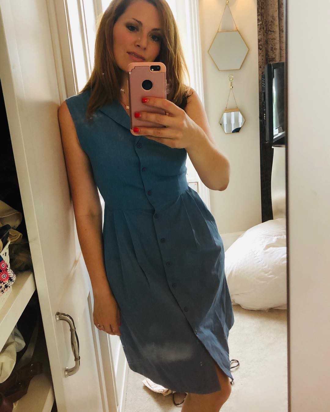 olivia-lee-nude-leaked-5 Olivia Lee Selfie