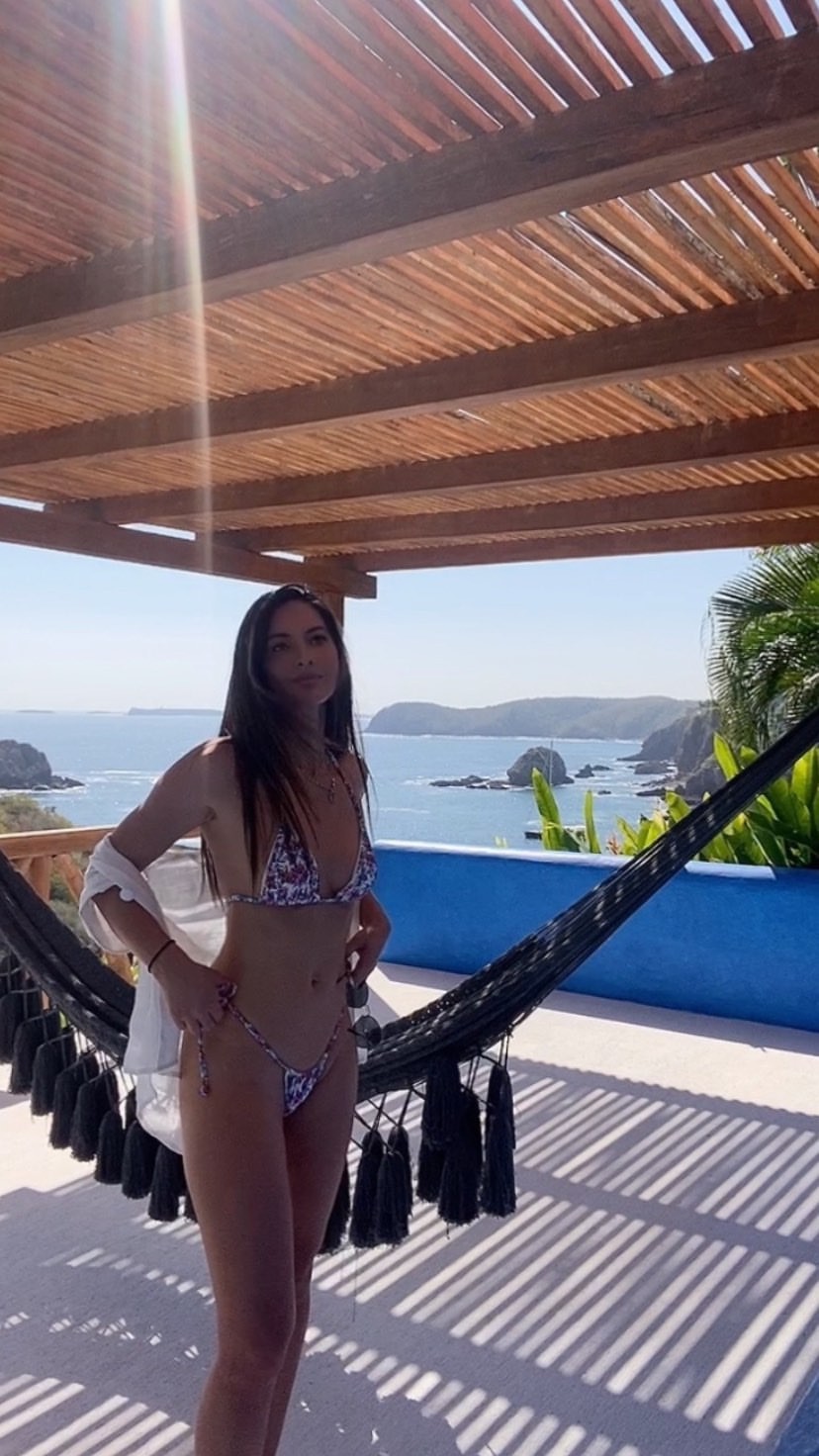 olivia-munn-sexy-bikini-new-year-2020-thefappening-cfd-1 Olivia Munn Bikini