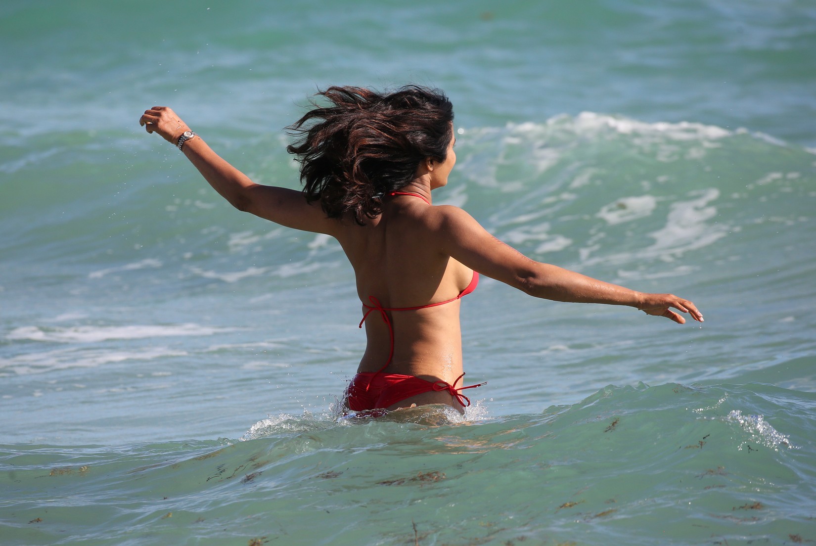 padma-lakshmi-red-bikini-95 padma lakshmi red bikini 95