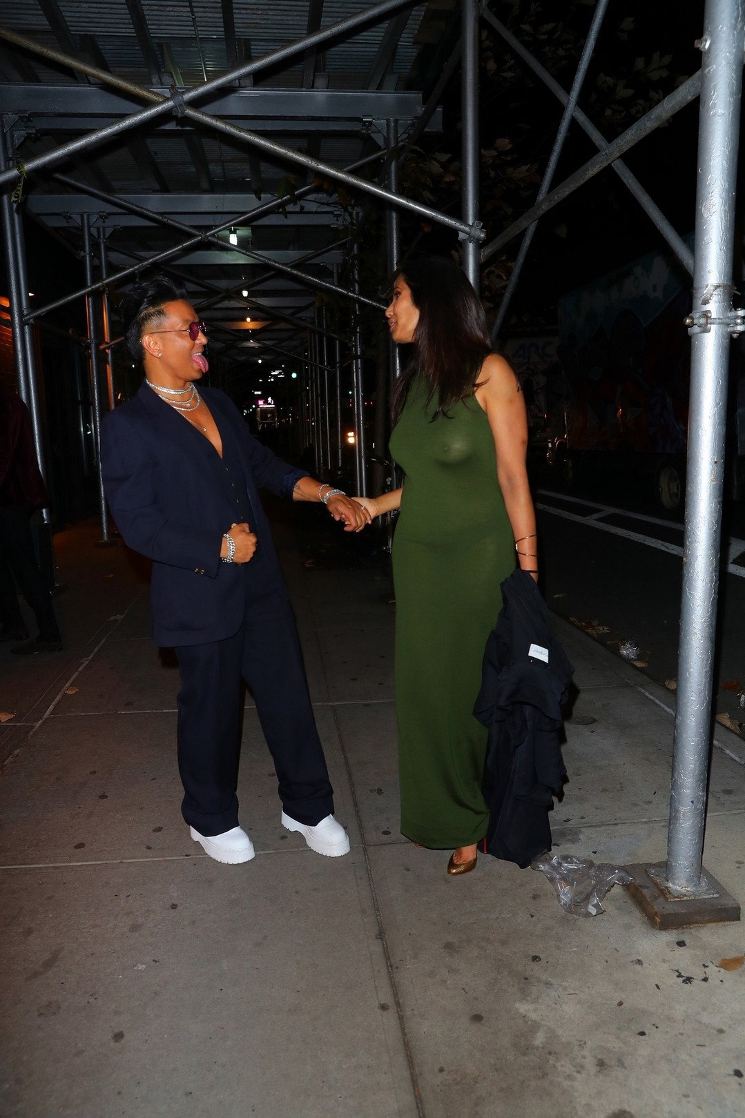 padma-lakshmi-see-through-thefappening-cfd-9 Padma Lakshmi Paparazzi