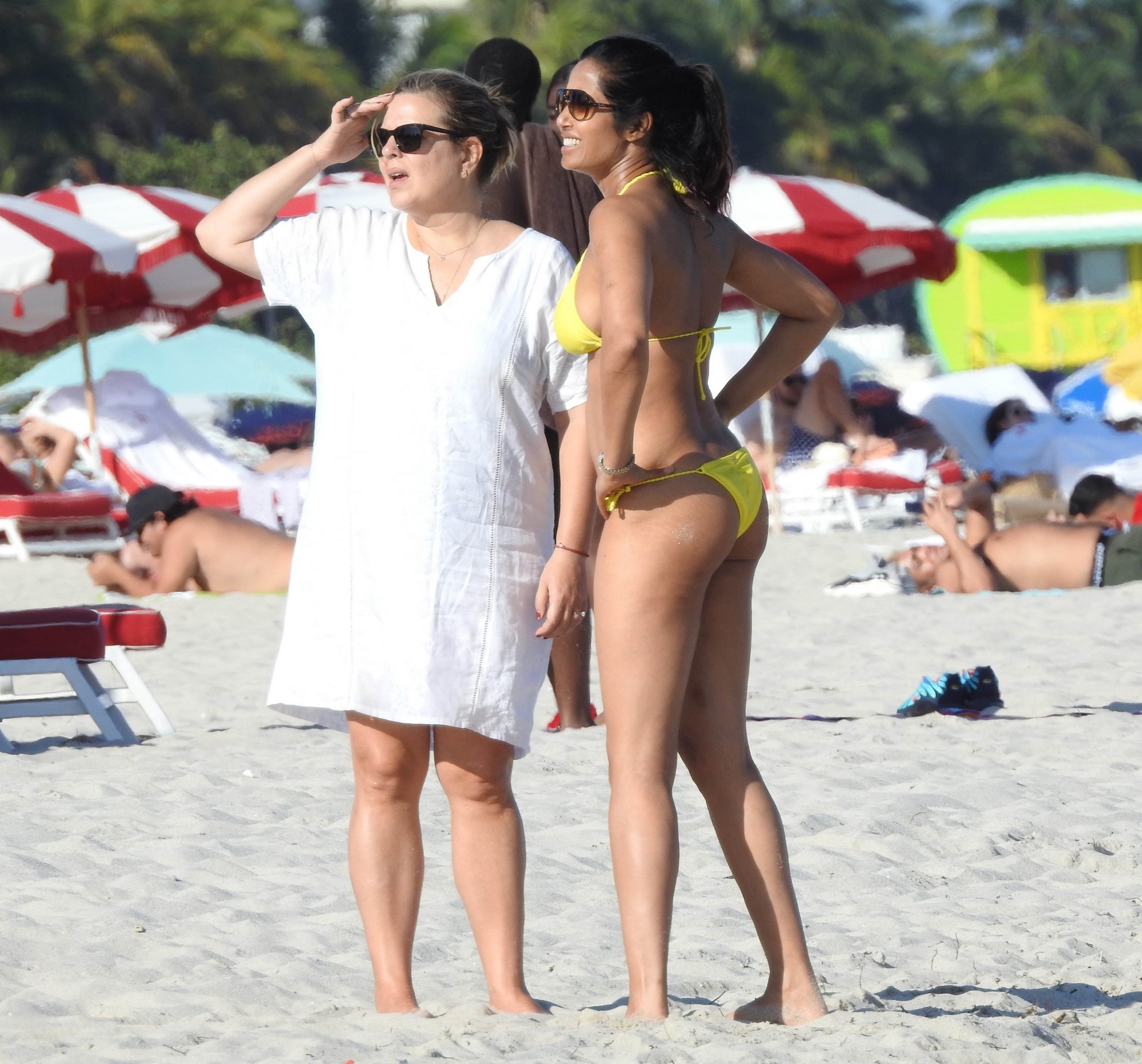 padma-lakshmi-sexy-bikini-7 padma lakshmi sexy bikini 7