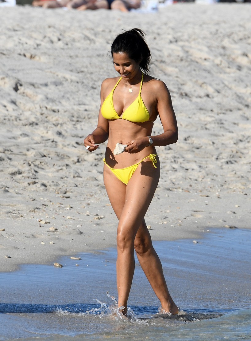 padma-lakshmi-sexy-bikini-86 padma lakshmi sexy bikini 86
