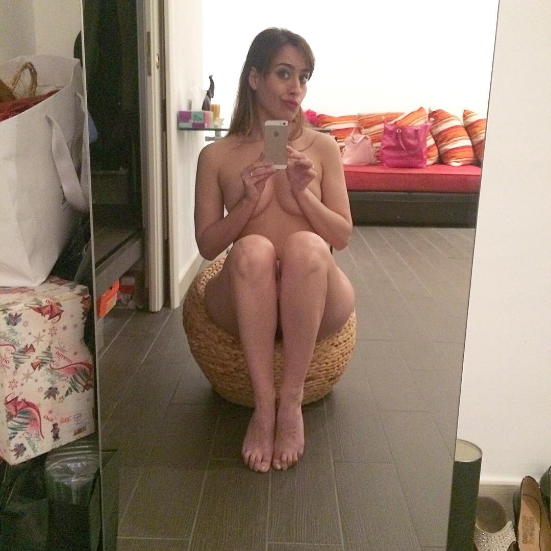 paola-saulino-nude-oral-sex-4 Paola Saulino Naked