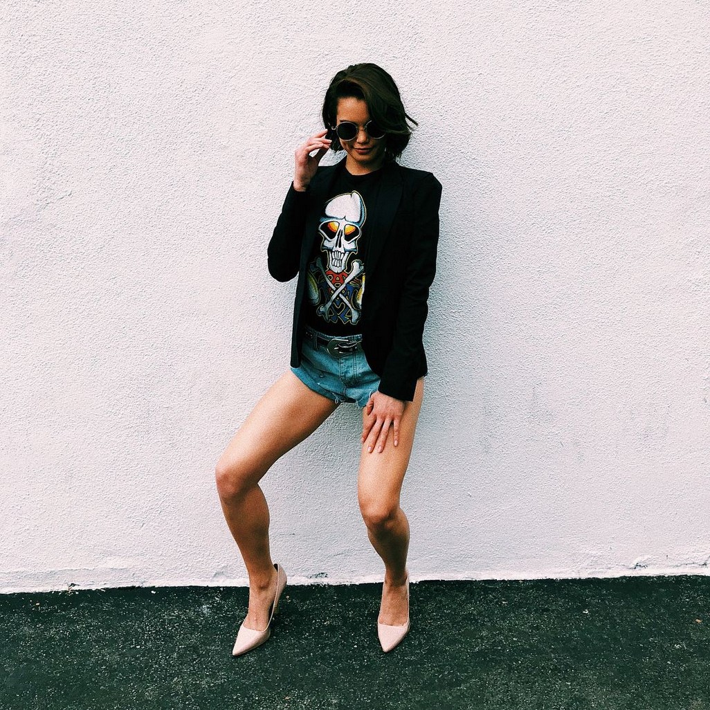 paris-berelc-looks-sexy-in-different-outfits-thefappening-cfd-17 Paris Berelc Sexy
