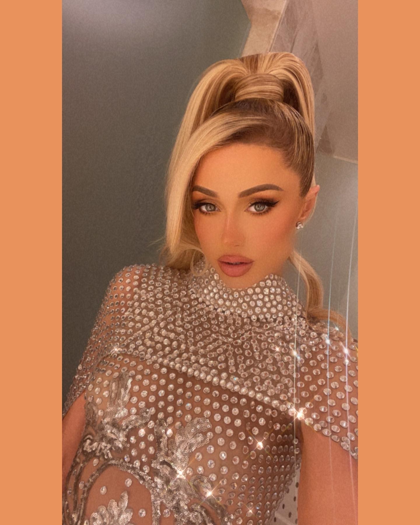 paris-hilton-see-through-thefappening-pro-9 Paris Hilton Selfie