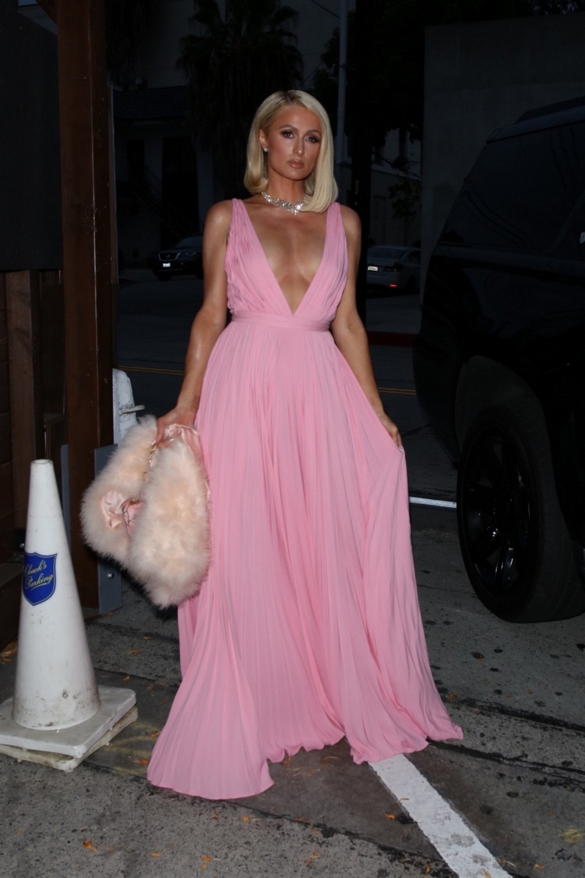 paris-hilton-sexy-at-oscars-dinner-party-thefappening-pro-9 paris hilton sexy at oscars dinner party thefappening pro 9