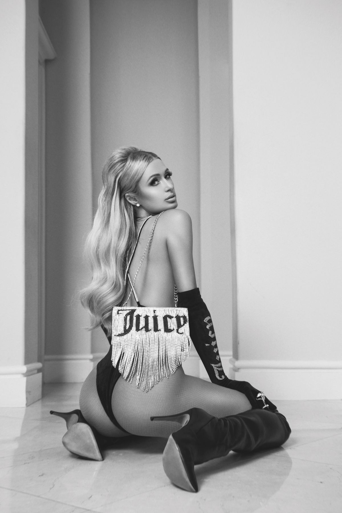 paris-hilton-sexy-in-rollacoaster-magazine-thefappening-pro-12 Paris Hilton Fappening