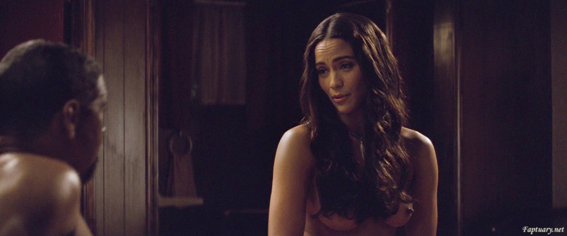paula-patton-warcraft-nude-8 Paula Patton Warcraft Topless