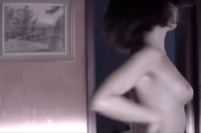 paz-vega-nude-gif Paz Vega Posing Naked