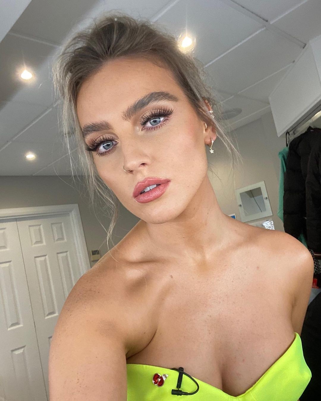 perrie-edwards-hot-selfie-thefappening-cfd-8 Perrie Edwards Selfie