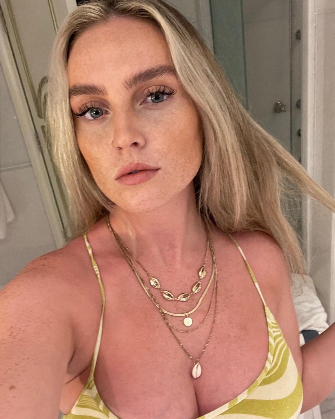 perrie-edwards-hot-selfie-thefappening-cfd-9 perrie edwards hot selfie thefappening cfd 9
