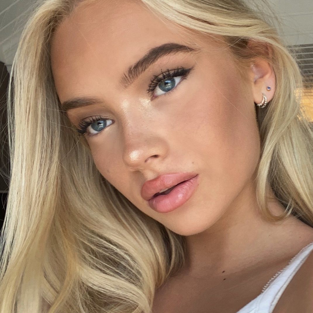 photos-of-emma-ellingsenns-cute-face-that-you-go-to-cum-on-thefappening-pro-10 photos of emma ellingsenns cute face that you go to cum on thefappening pro 10