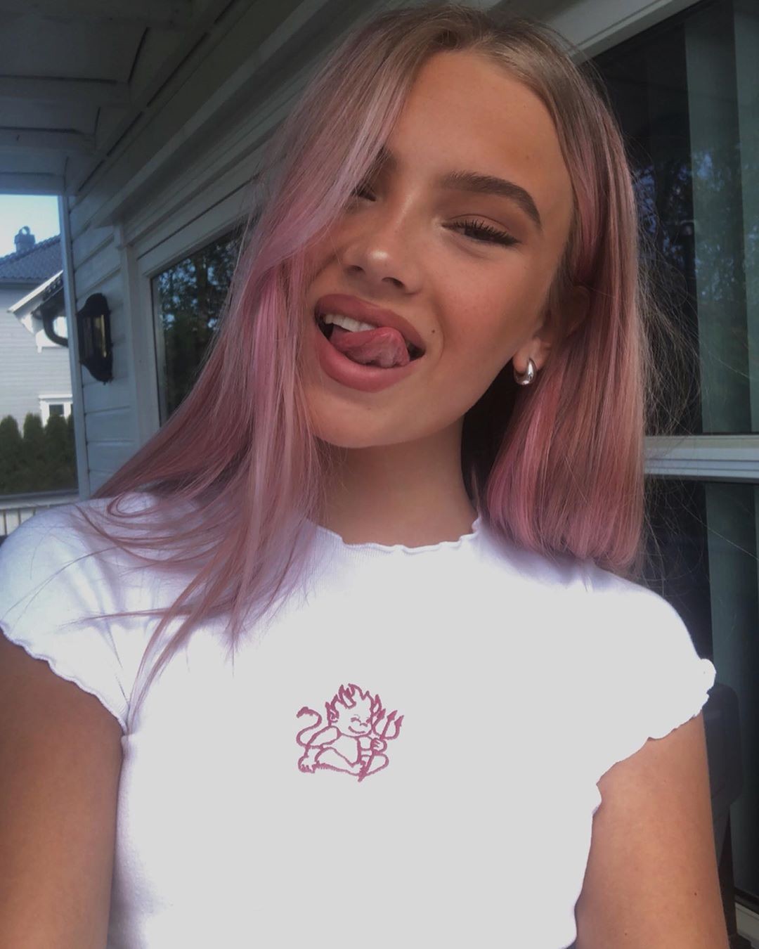 photos-of-emma-ellingsenns-cute-face-that-you-go-to-cum-on-thefappening-pro-3 photos of emma ellingsenns cute face that you go to cum on thefappening pro 3
