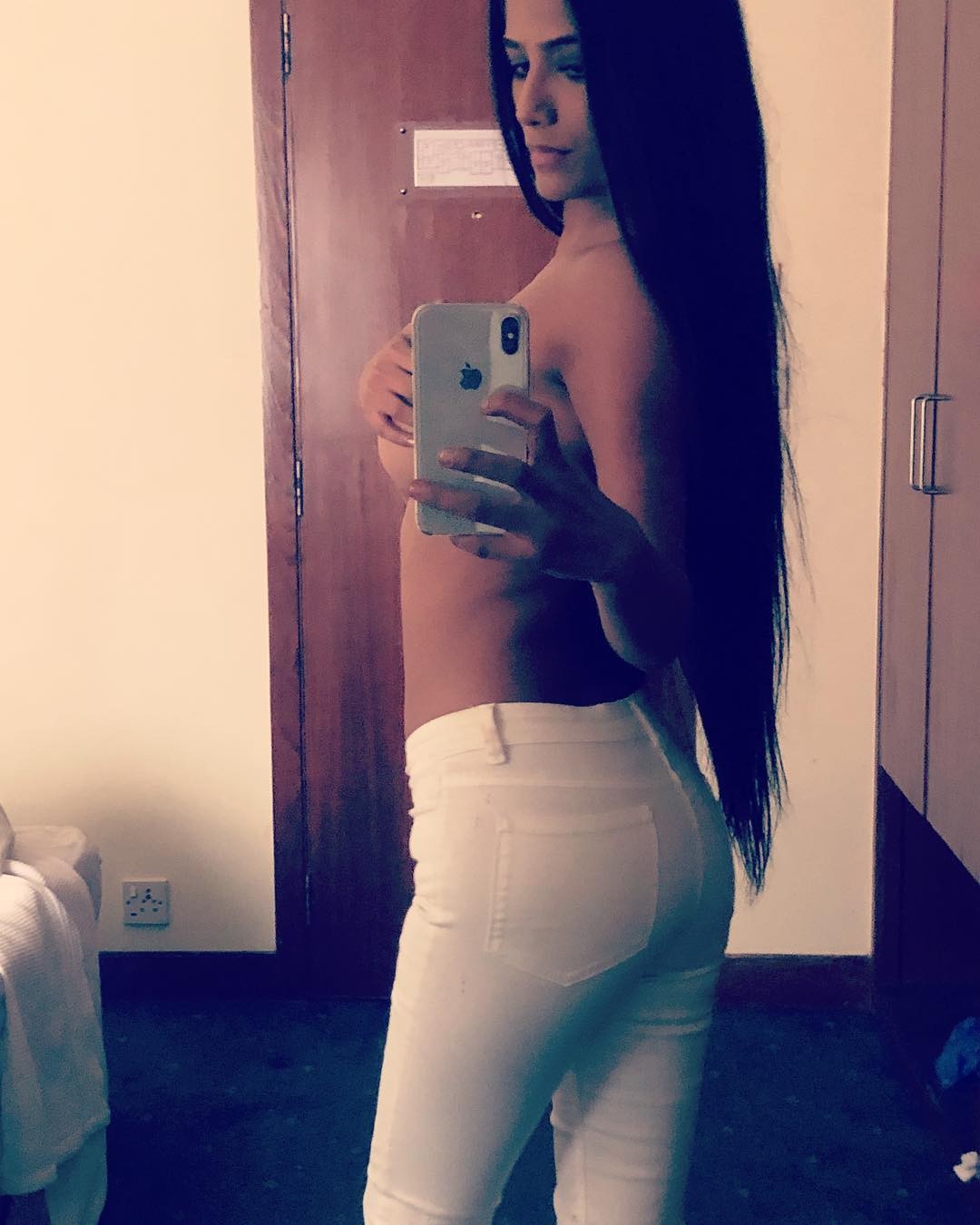 poonam-pandey-nude-2 poonam pandey nude 2