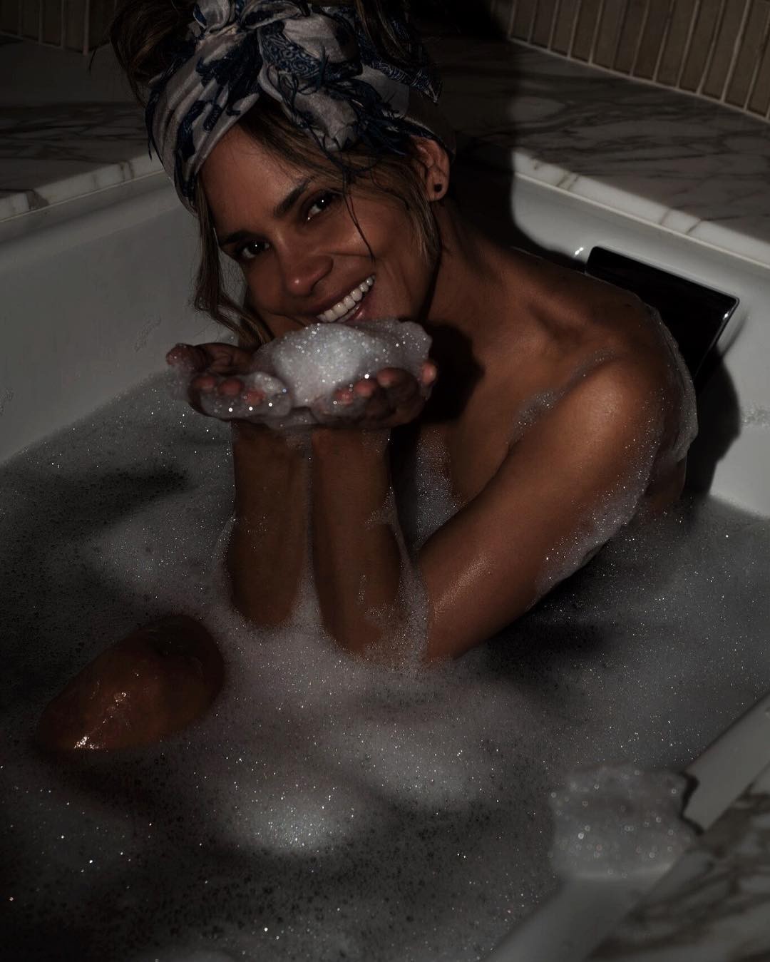 private-halle-berrys-homemade-porn-images-2 Private Halle Berry's Homemade Porn Images