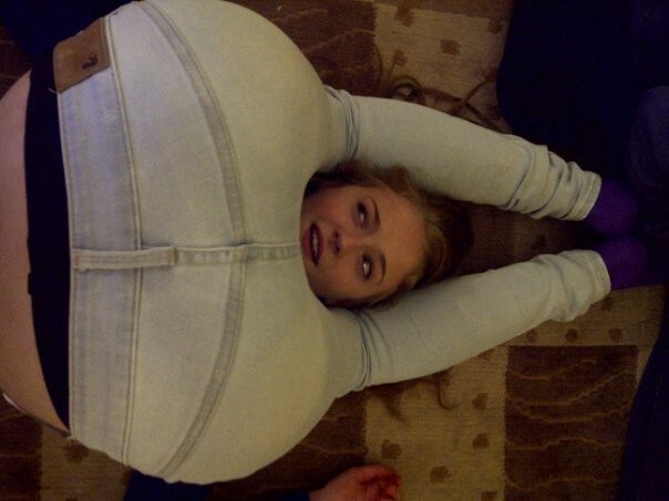 private-revealing-photos-sophie-turner-10 Private Revealing Photos of Sophie Turner