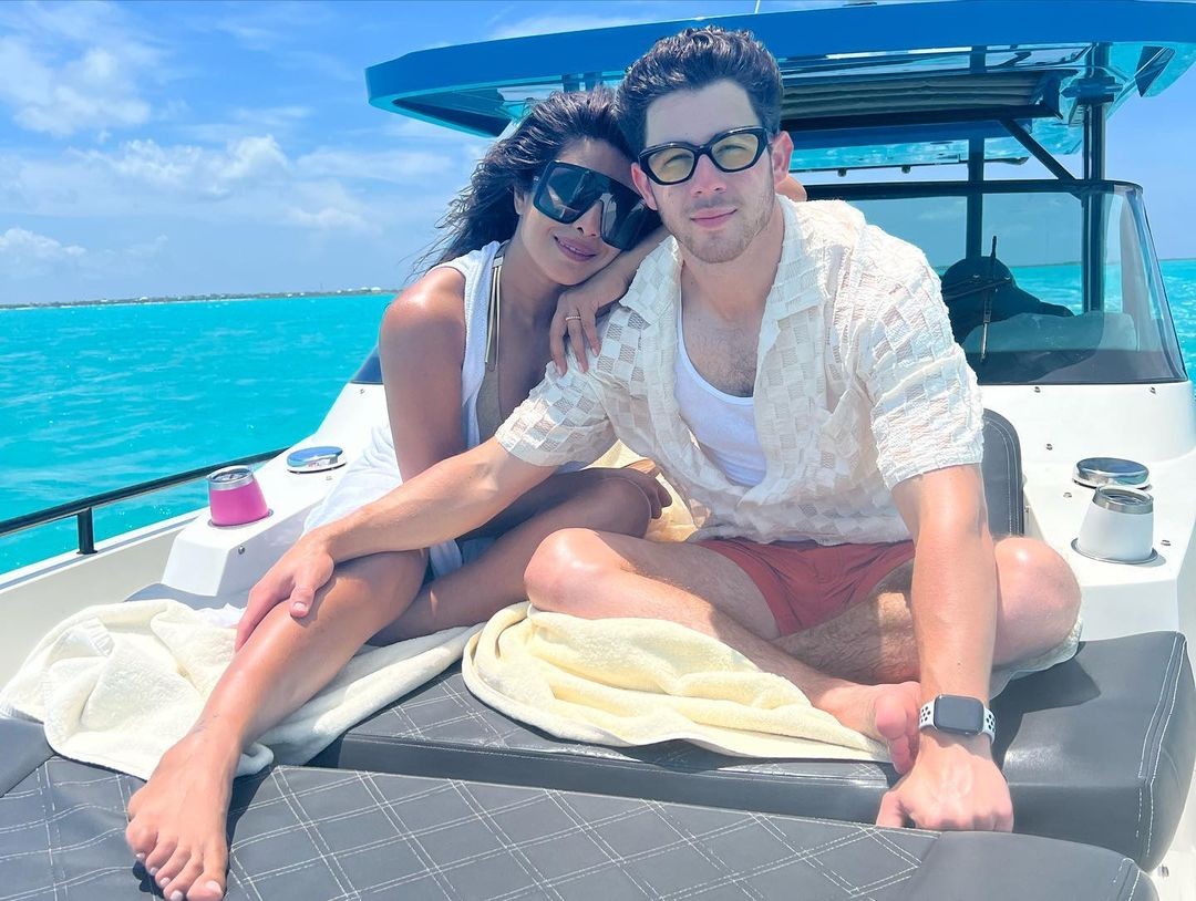 priyanka-chopra-sexy-thefappening-cfd-2 Priyanka Chopra Bikini Selfie