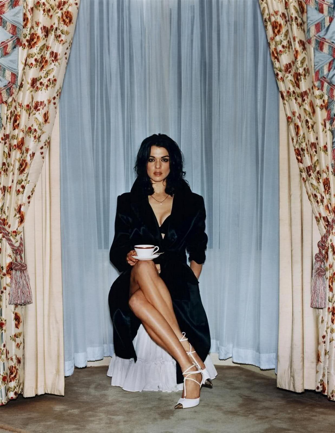 rachel-weisz-feet-thefappening-cfd-1 Rachel Weisz Legs
