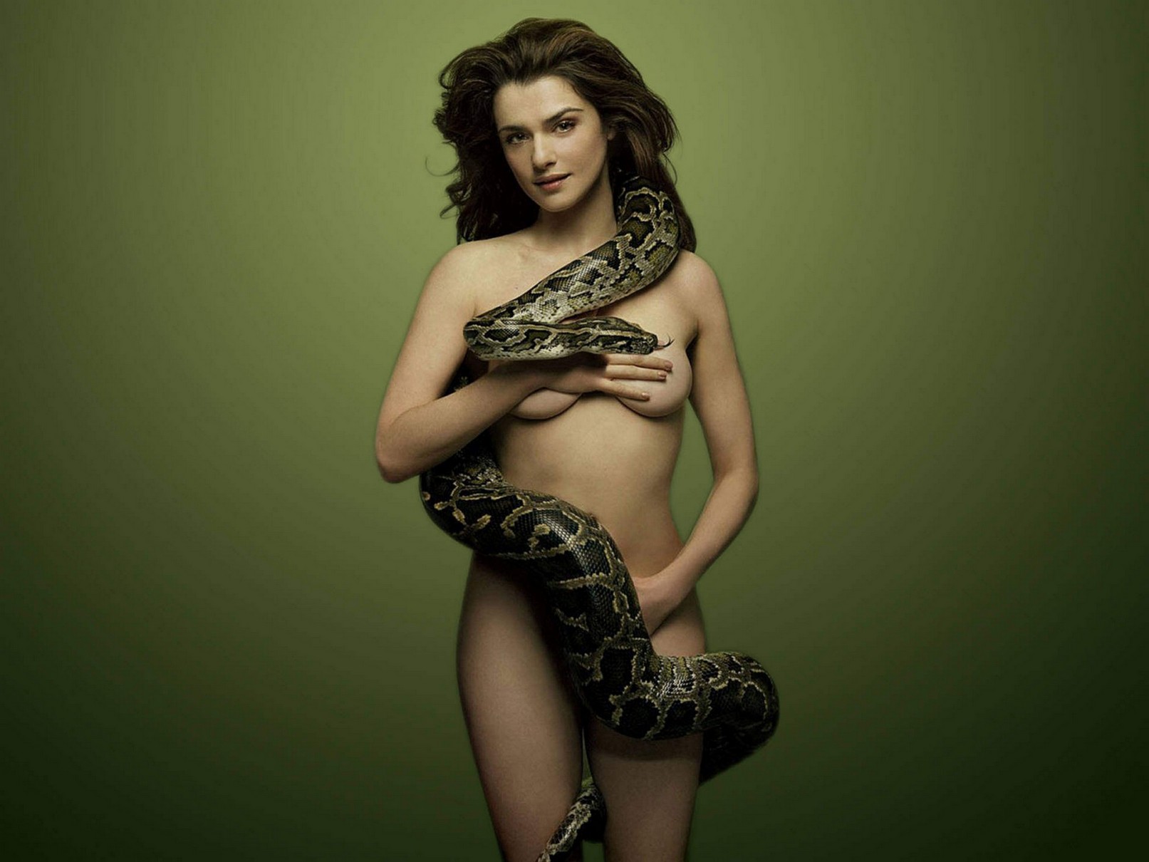 rachel-weisz-nude-explicit-thefappening-cfd-21 Rachel Weisz Nude With A Snake