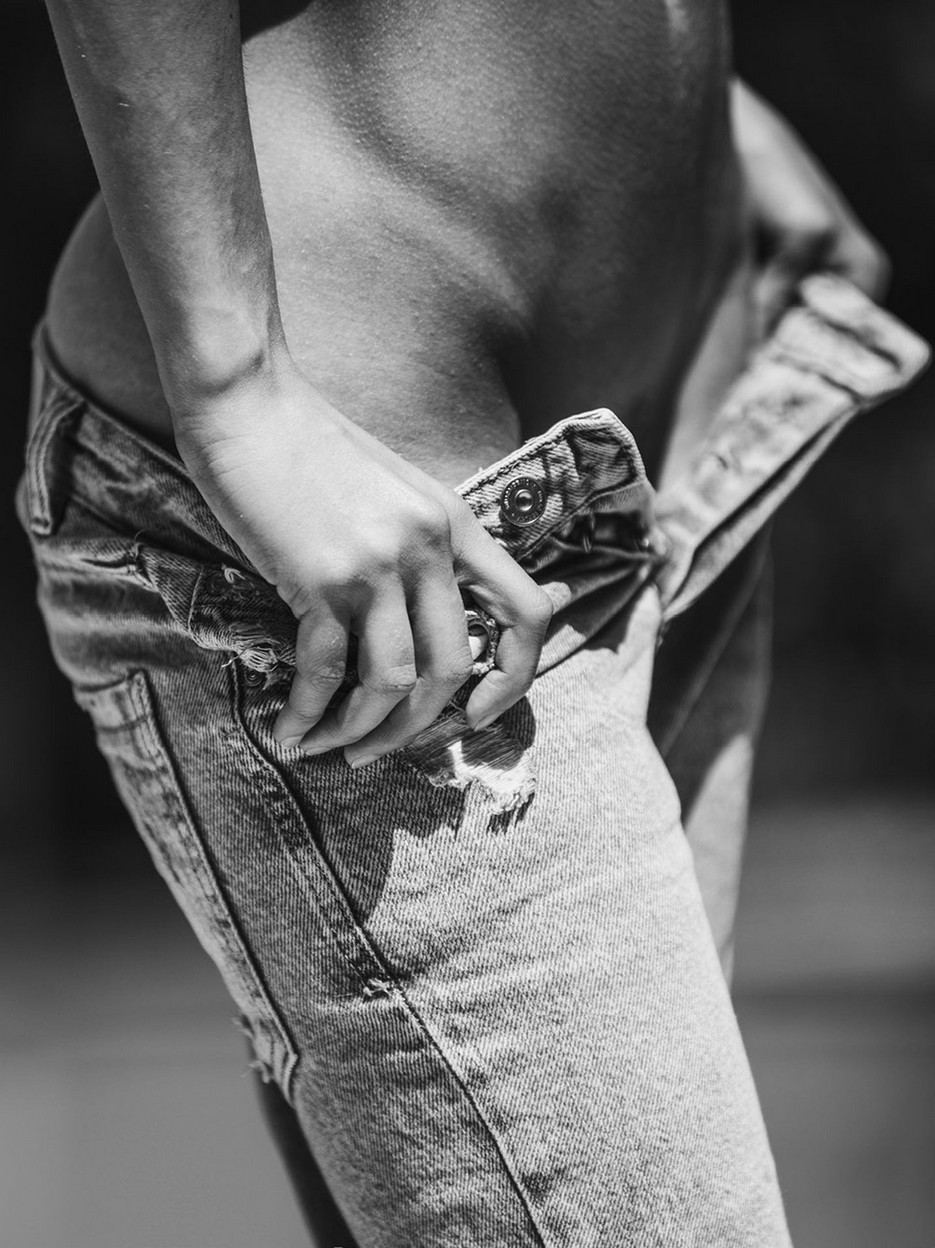 rebecca bagnol topless nicolas larriere 9