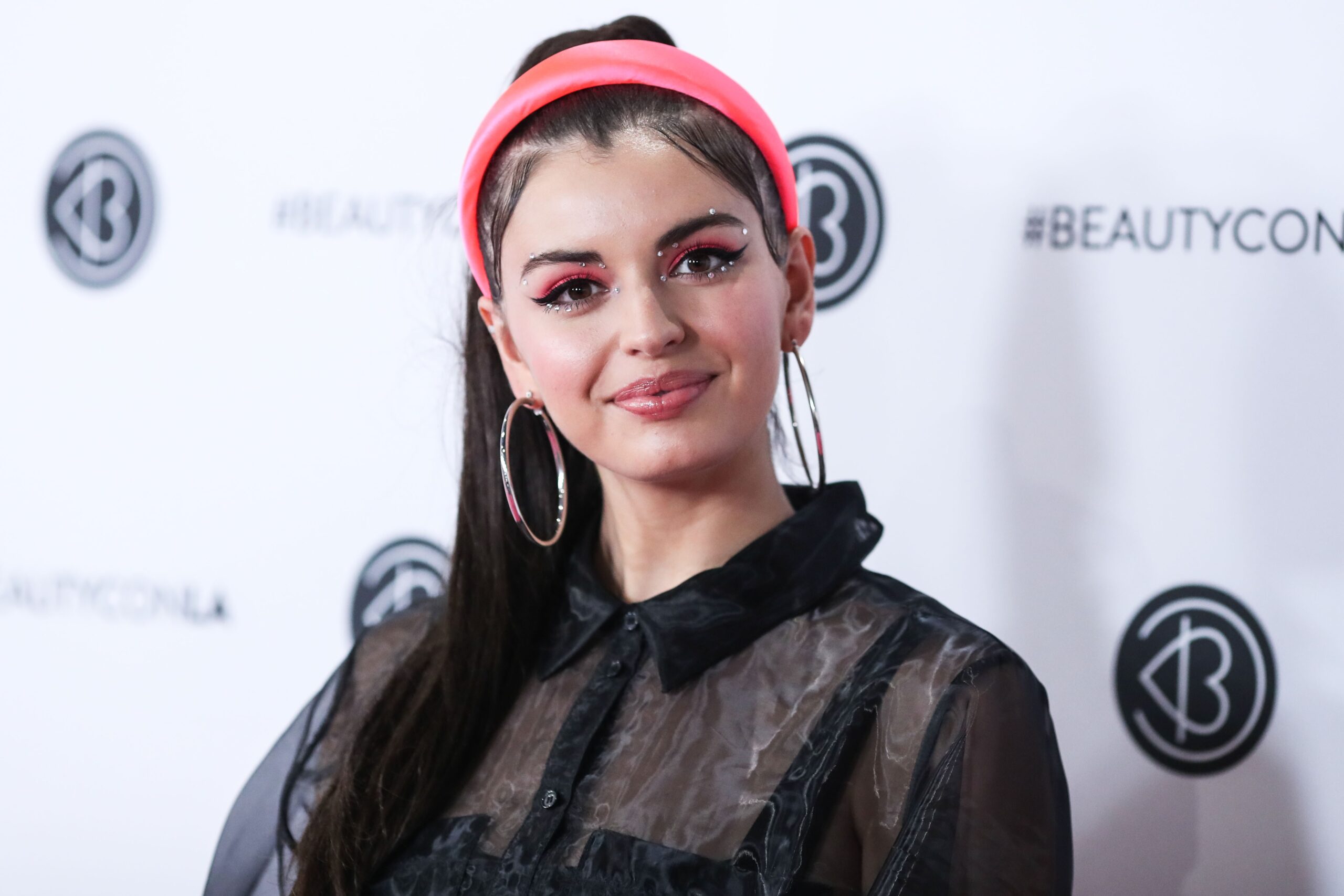 rebecca-black-sexy-thefappening-cfd-1 Rebecca Black Sexy Outfit