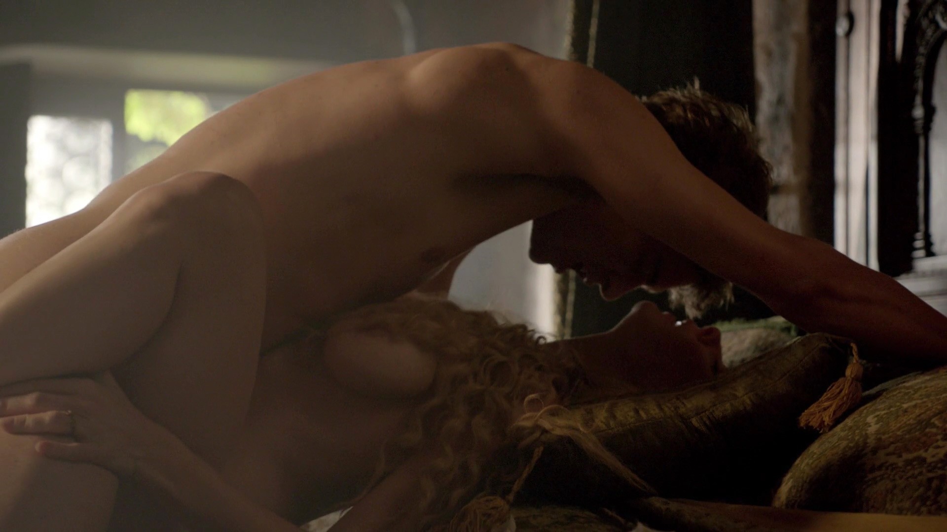 rebecca-ferguson-nude-sexy-25 rebecca-ferguson-nude-sexy-25
