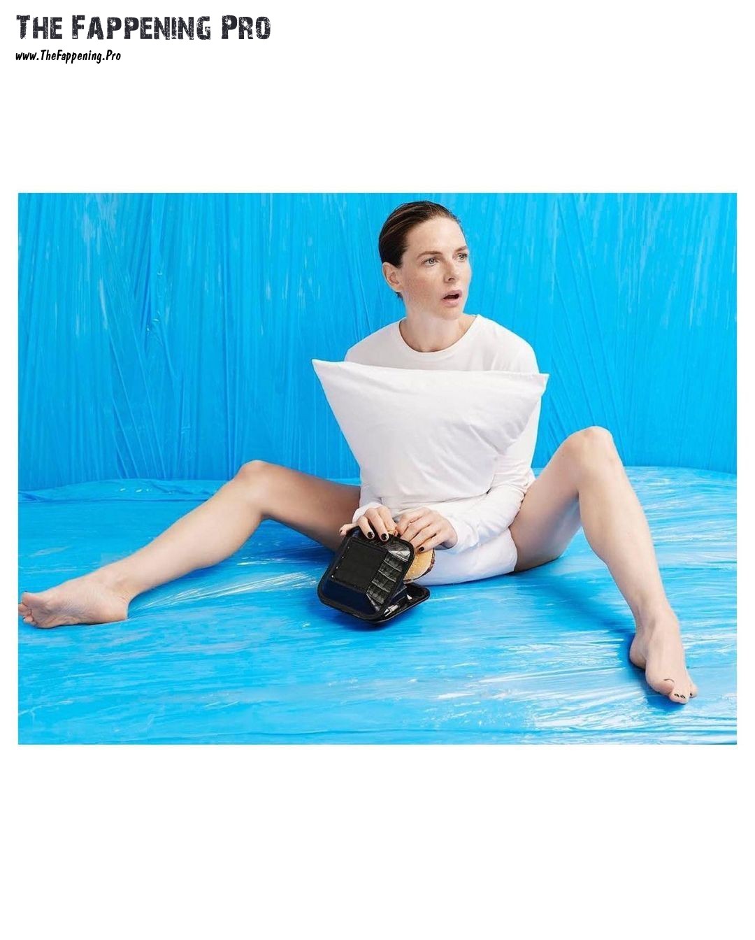 rebecca-ferguson-sexy-thefappening-cfd-8 Rebecca Ferguson Feet
