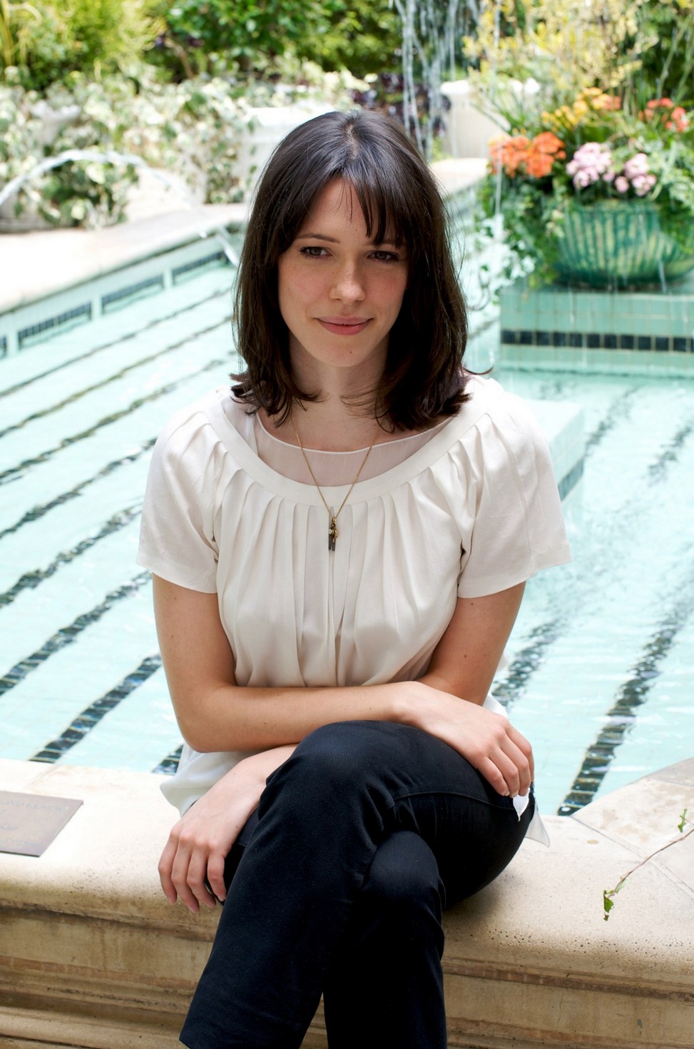 rebecca-hall-sexiset-pics-thefappening-cfd-34 rebecca hall sexiset pics thefappening cfd 34