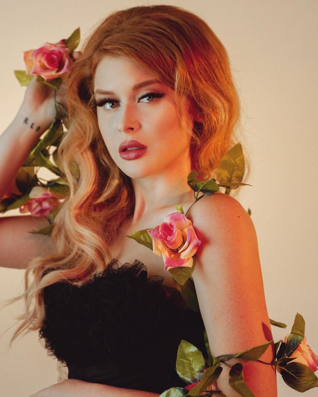 renee-olstead-sexy-the-fappening-pro-11 renee olstead sexy the fappening pro 11