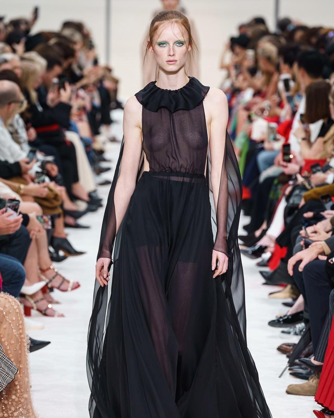 rianne-van-rompaey-topless-catwalk-5 rianne van rompaey topless catwalk 5