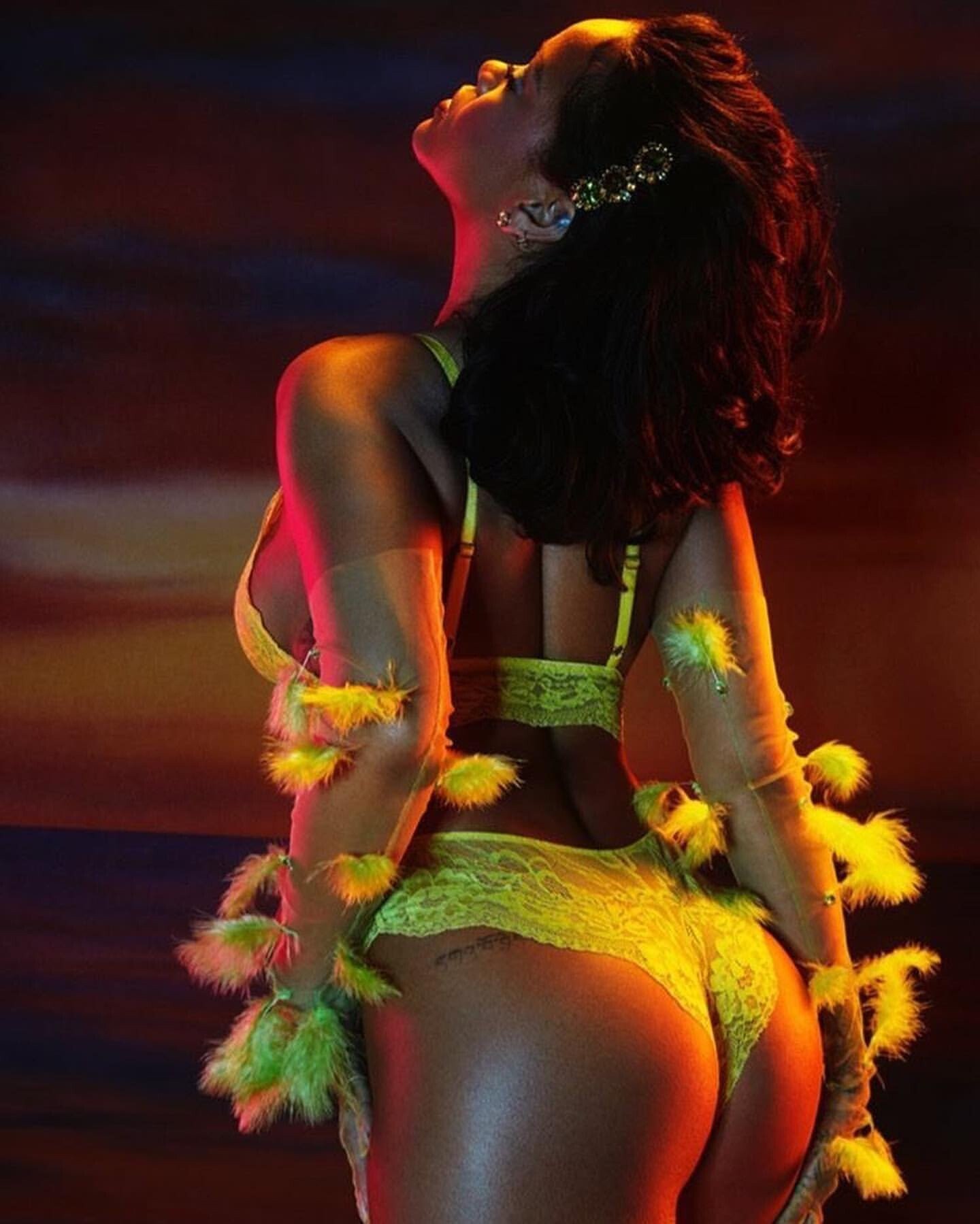 rihanna-hot-for-savage-x-fenty-5 rihanna hot for savage x fenty 5