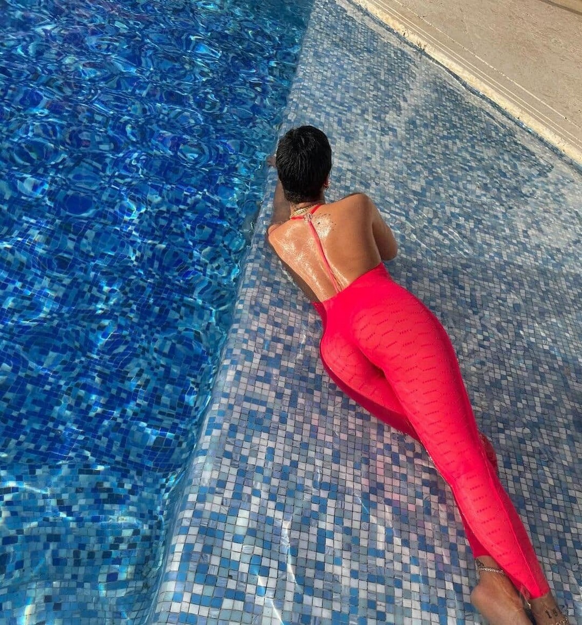 rihanna-hot-in-red-lingerie-thefappening-cfd-6 Rihanna Sexy