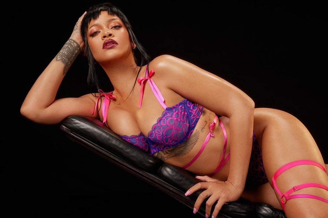 rihanna-hot-in-savage-x-fenty-lingerie-with-satin-ties-thefappening-cfd-1 Rihanna Sexy In Savage X Fenty Lingerie With Satin Ties