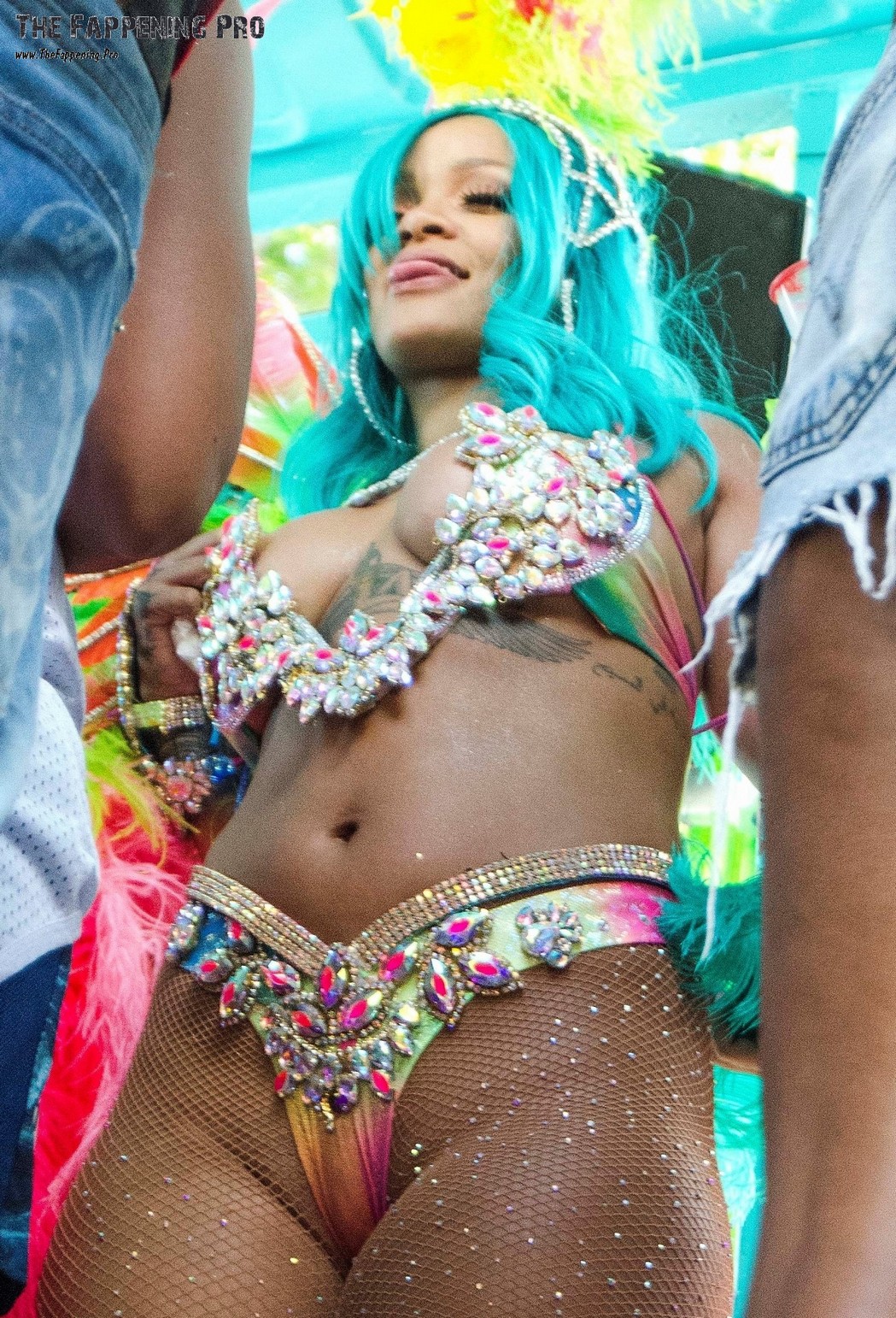 rihanna-hot-thefappening-cfd-15 rihanna hot thefappening cfd 15