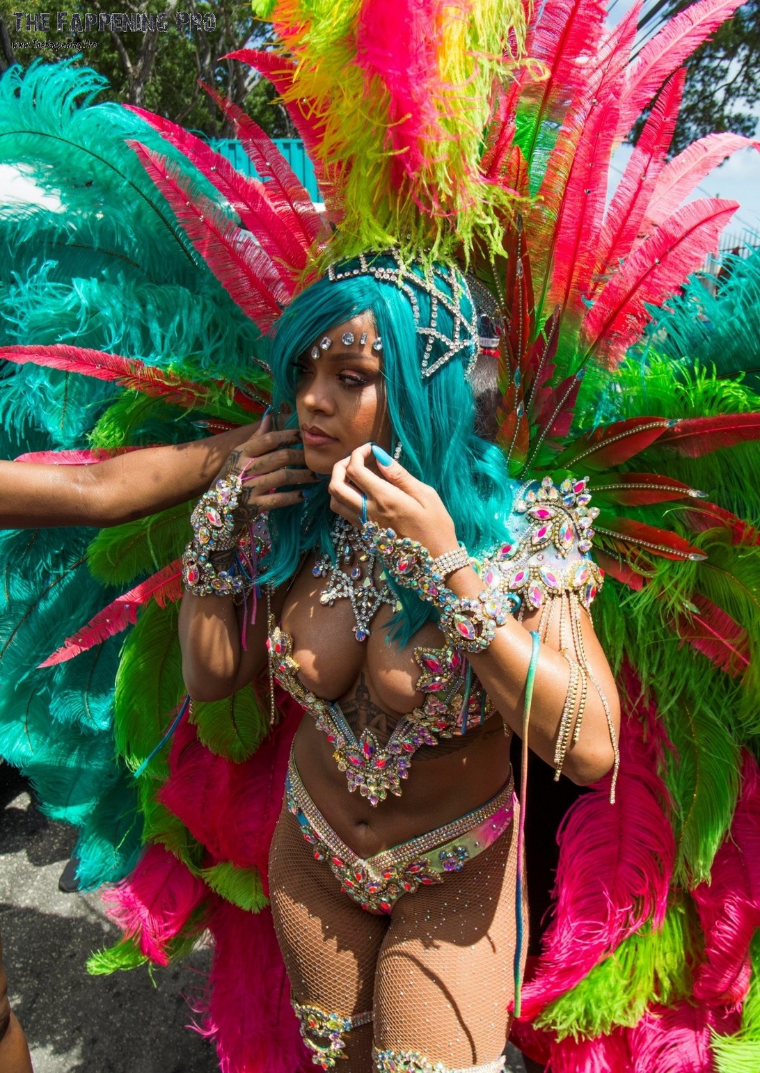 rihanna-hot-thefappening-cfd-6 rihanna hot thefappening cfd 6