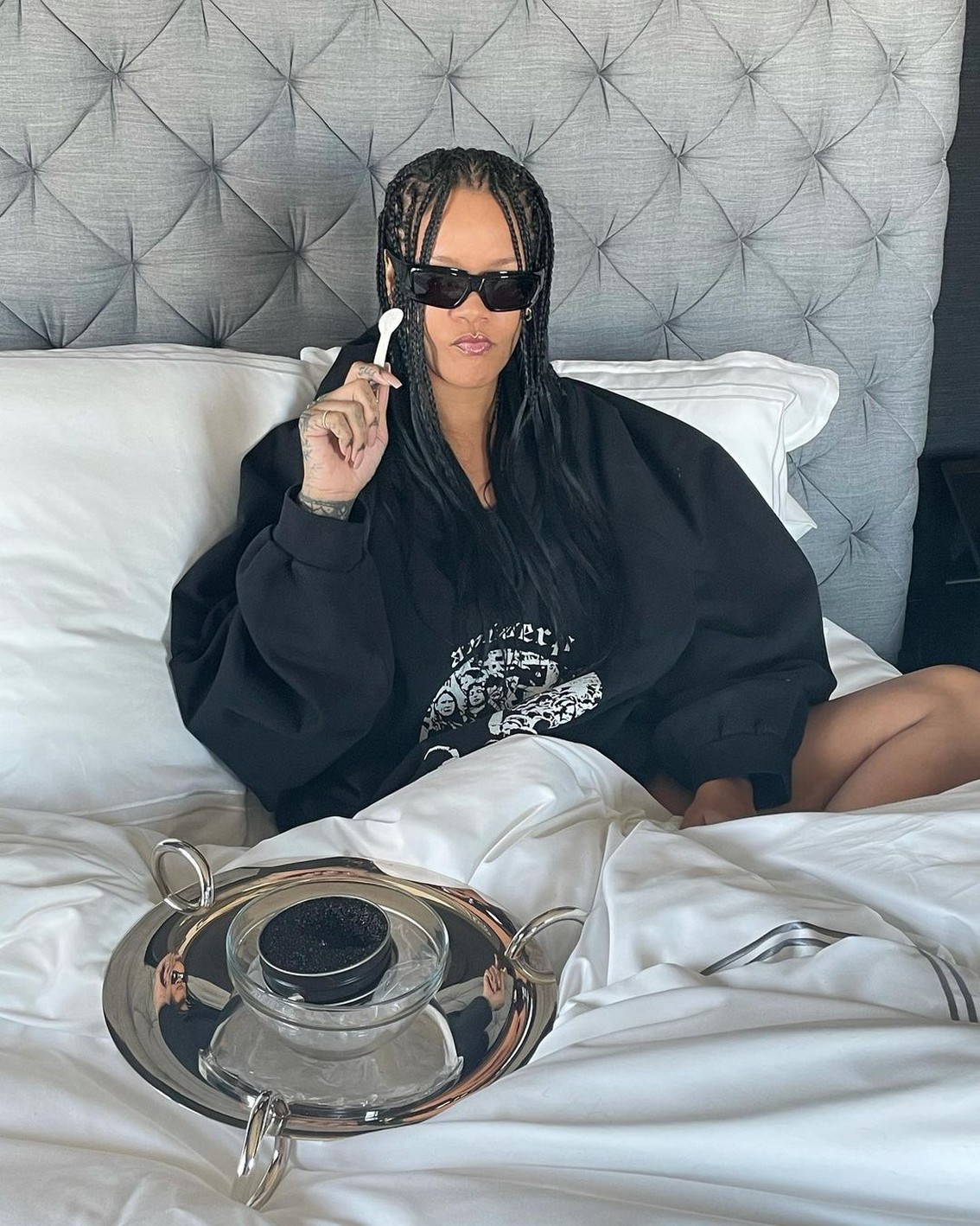 rihanna-in-raf-simons-hoodie-thefappening-cfd-3-1 Rihanna In Raf Simons Hoodie