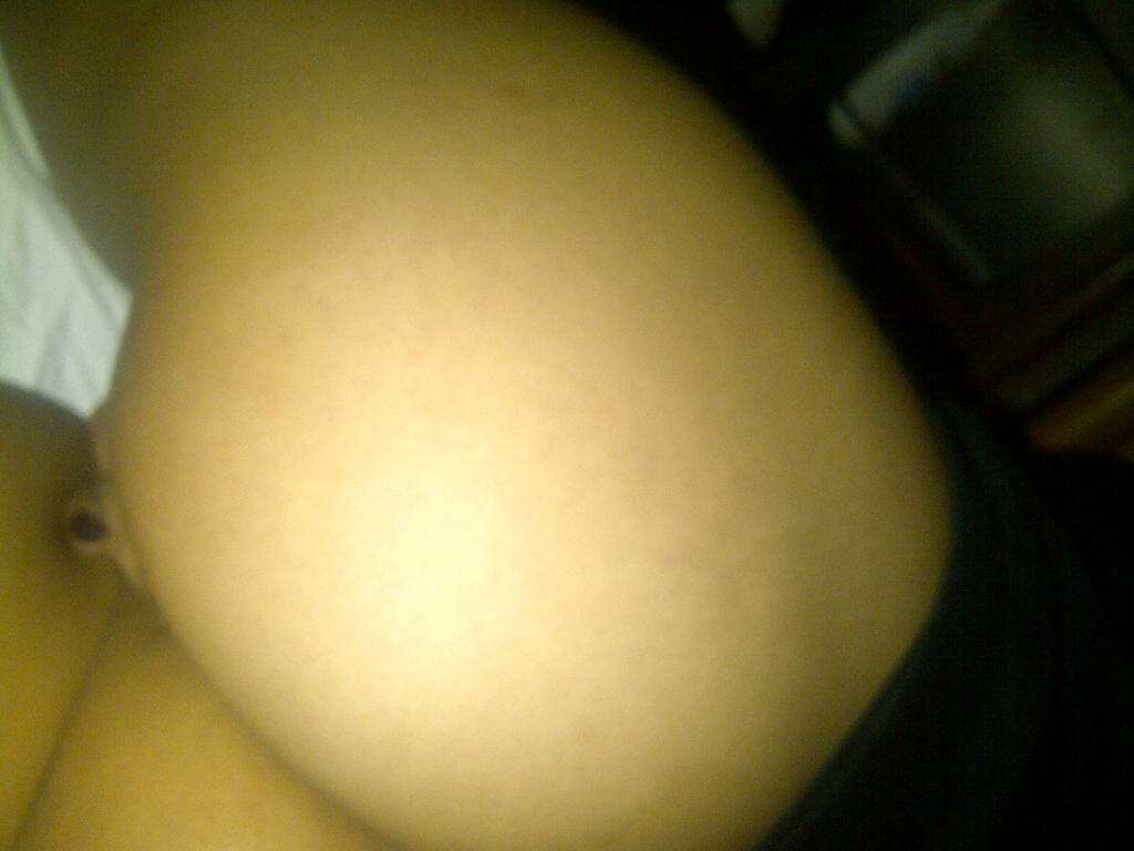 rihanna-naked-07 Rihanna-Naked-07