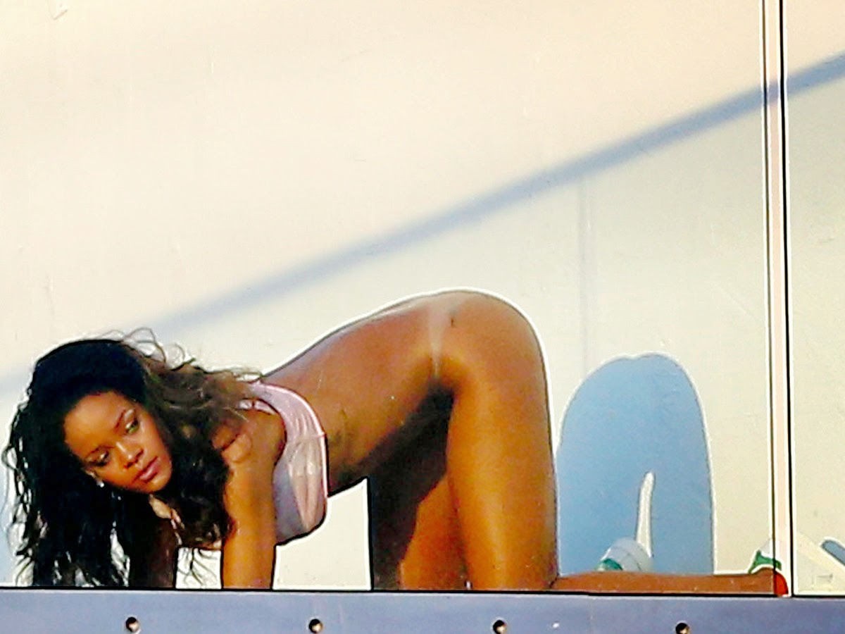 rihanna-nude-the-fappening-pro-19 rihanna nude the fappening pro 19